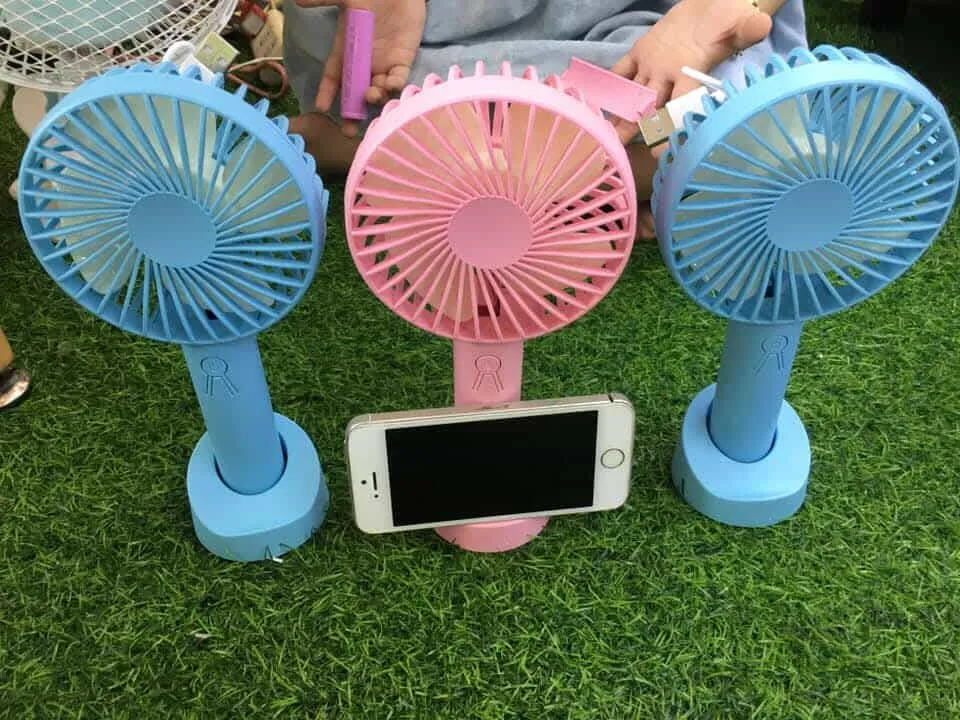 Ventilateur de poche avec support de téléphone portable