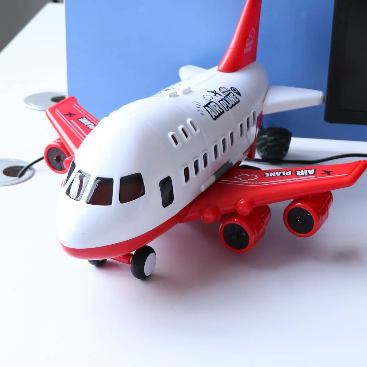 FUNNY TRACK AIRCRAFT